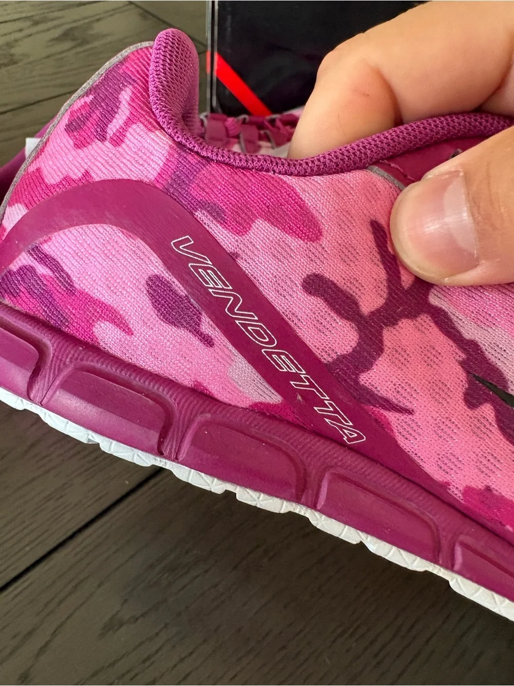 Saucony Pink Camo Women's Athletic Running Shoes